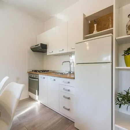 Poolincluded - Holiday Home Barba Casa vacanze