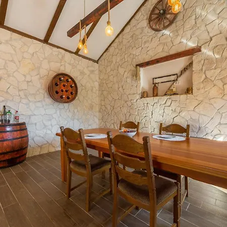 Poolincluded - Holiday Home Barba * Skabrnje