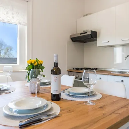 Poolincluded - Holiday Home Barba Casa vacanze Skabrnje