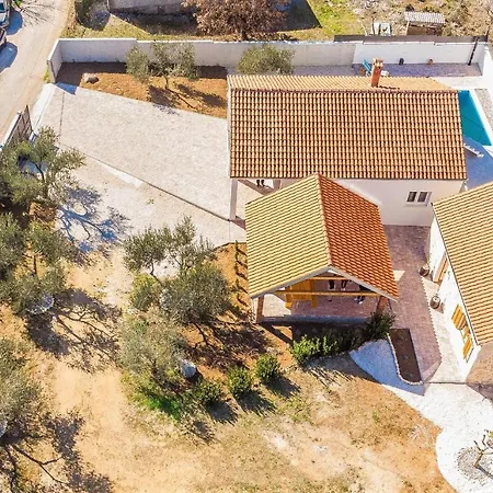 Poolincluded - Holiday Home Barba Holiday home *